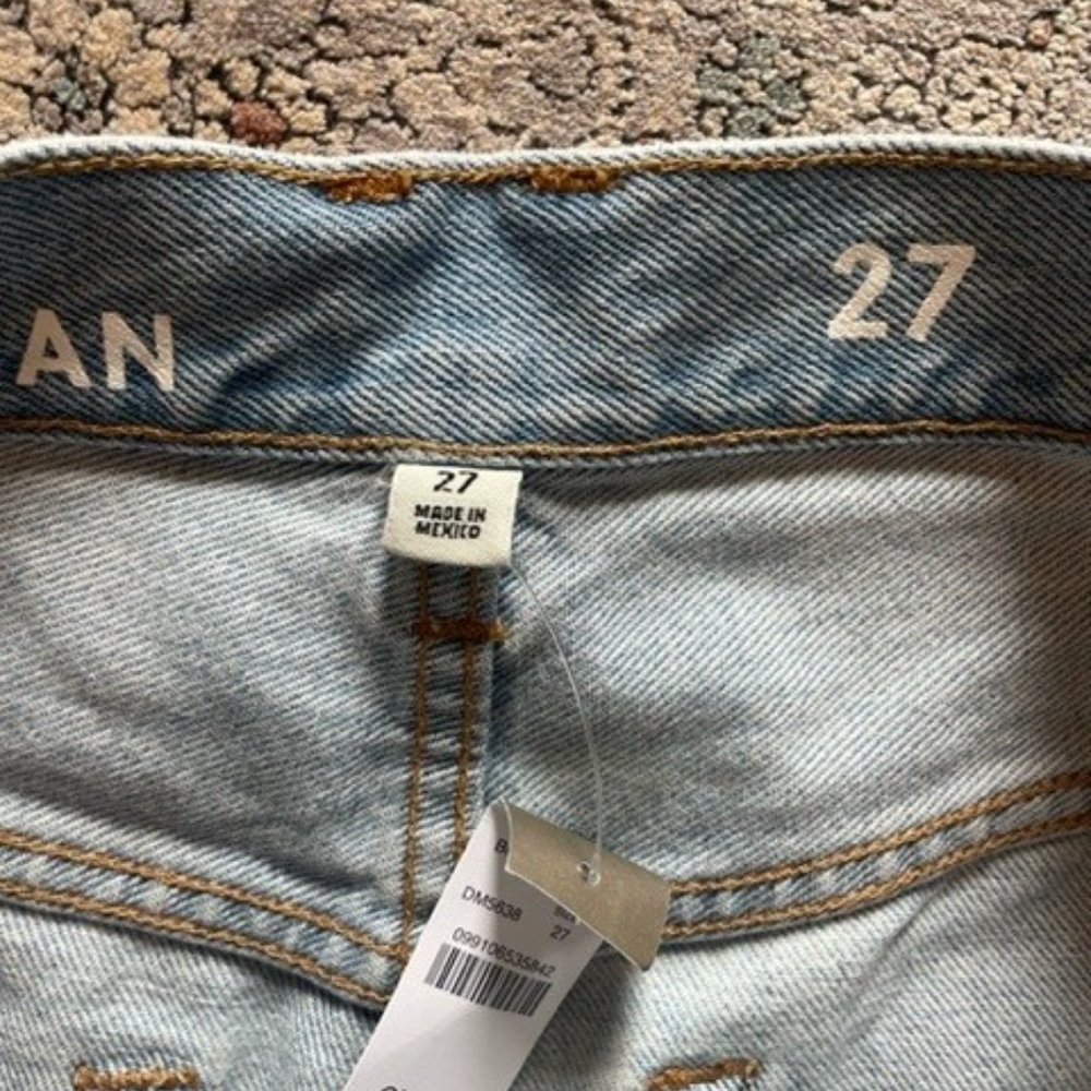 Slouchy Boyfriend Jean in Waterside Wash - Picture 8 of 10
